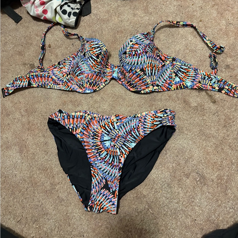 Kensie Multicolor Patterned Bikini Set